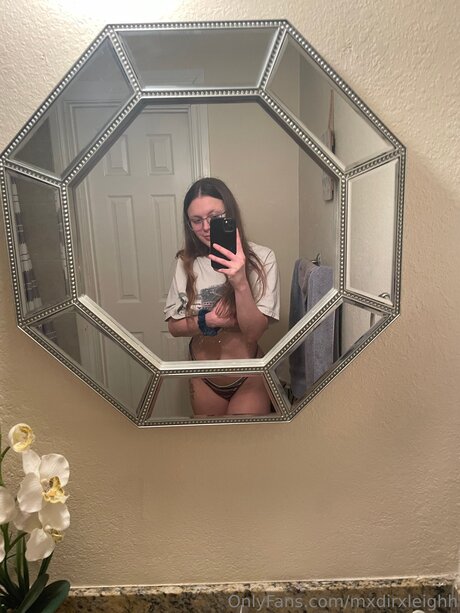 Mxdirxleighh pornostar kunst archiv