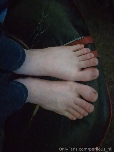 Perilous Hill heiße hübsche galerien