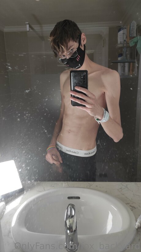 Fox Backyard pornostar sex fotos