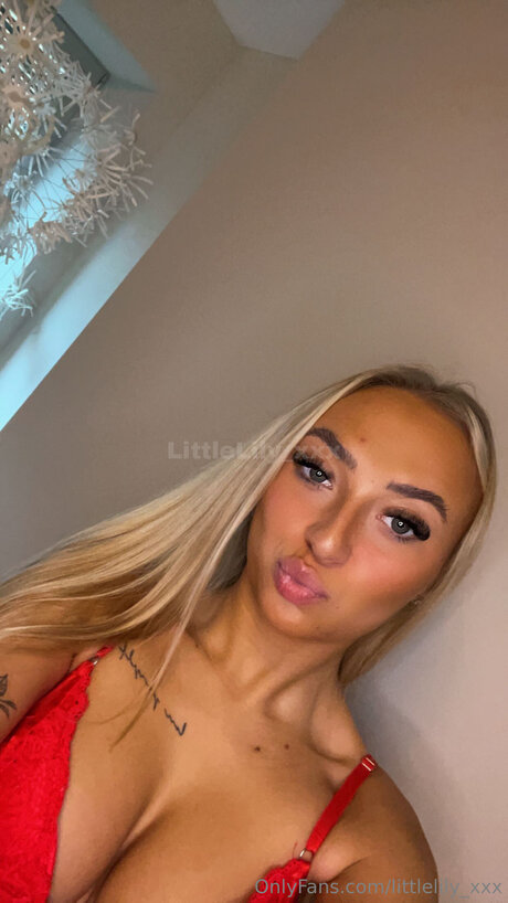 Littlelily Xxx porno nackte foto