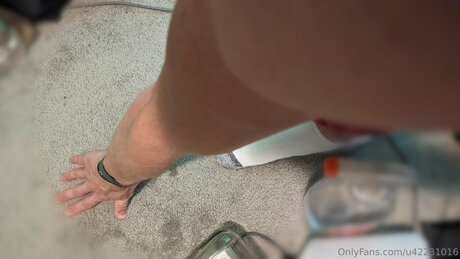 U42231016 top akt bilder