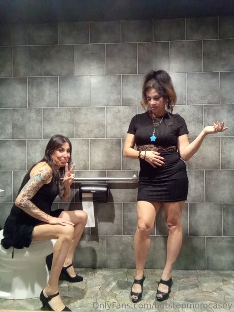 Hotstepmomcasey hd nackt bilder