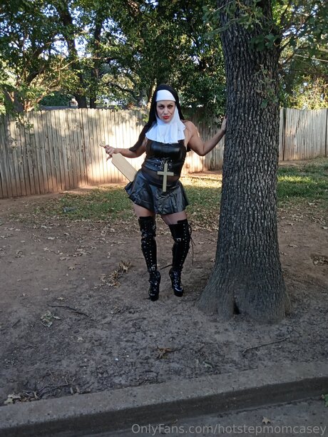 Hotstepmomcasey top pornographische archiv