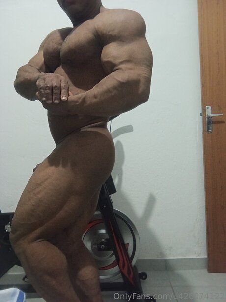 U426074122 kunst hübsche galerien