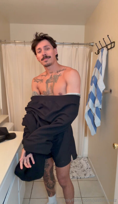 Justinreadz erotische nackt bilder