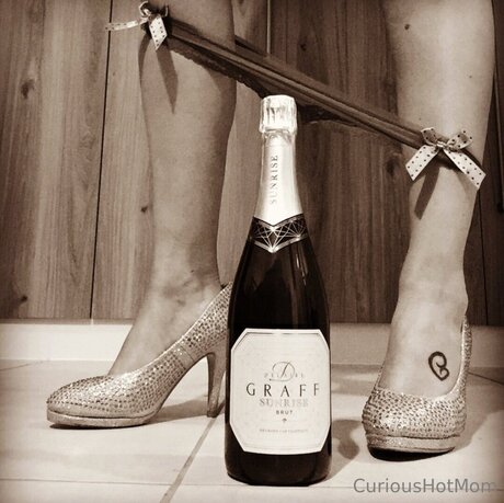 U27739437 xxx exklusive archiv