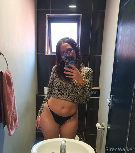 Sirenwalker Free nacktheit hübsche archiv