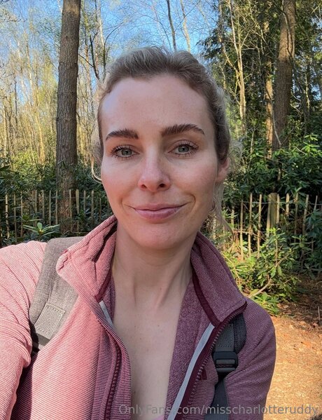 Misscharlotteruddy nackt kostenlose bild