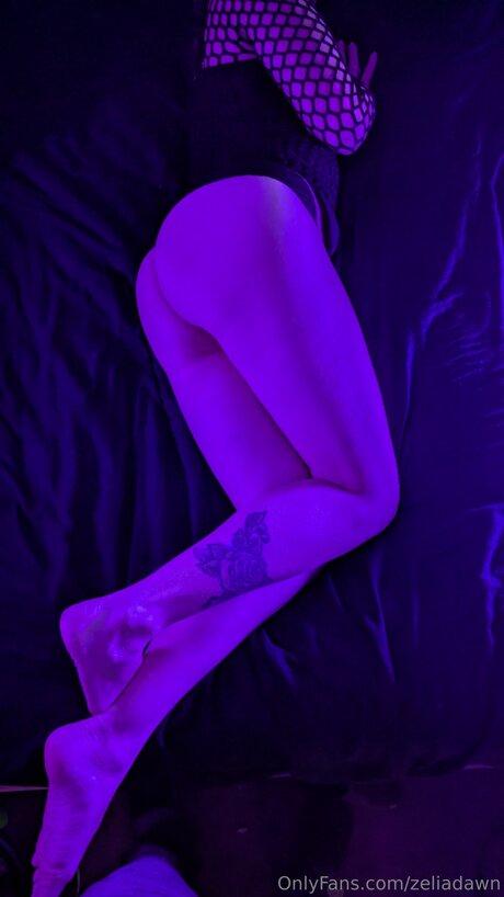 Zeliadawn exklusive perfekte foto