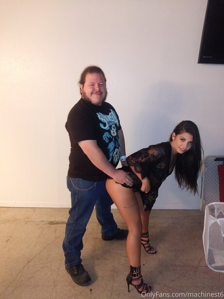 Machinest6 nacktheit hübsche foto