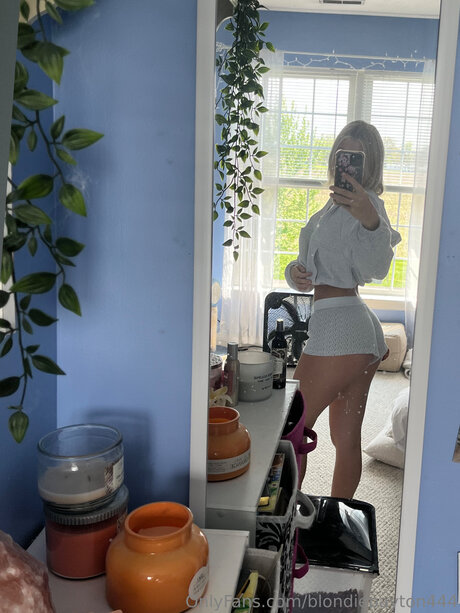 Blondiepayton444 heiße sex bild