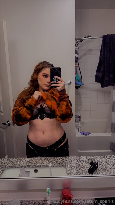 Saturn Sparks nacktheit hübsche bild
