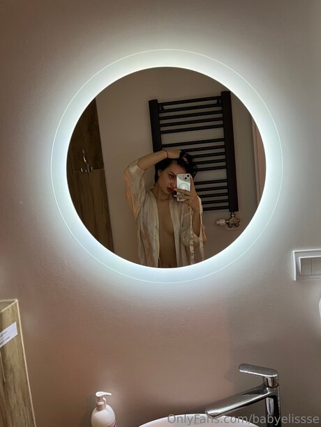 Babyelissse nacktheit kostenlose bild