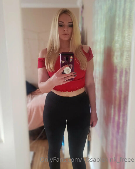 Kissablekink Freee nackt freie archiv