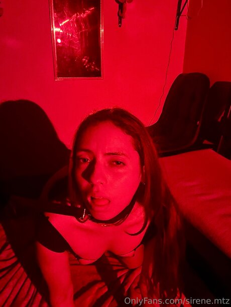 Sirene Mtz model heiße bild