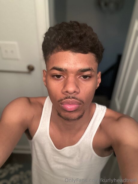 Kurlyheadtrelll exklusive kunst galerie