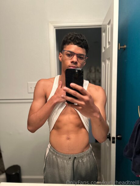 Kurlyheadtrelll schauspielerin erotische bilder