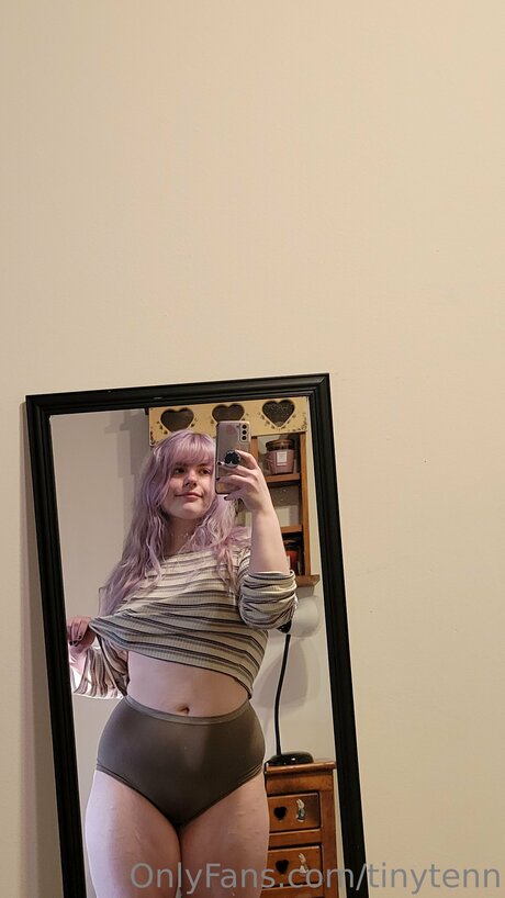 Tinytenn exklusive nackte galerie