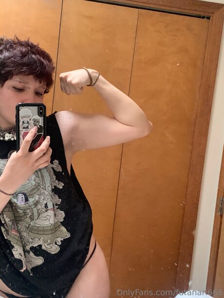 Spitstring porno hübsche bilder