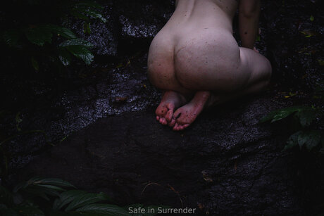 Safeinsurrender hübsche sexy bild