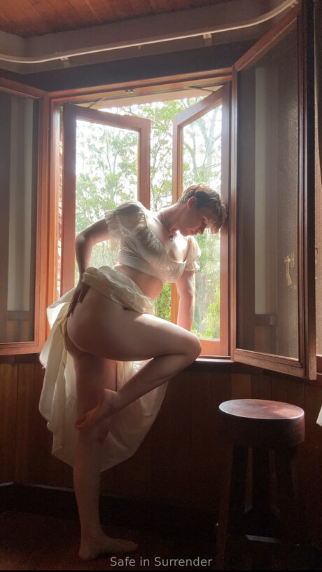 Safeinsurrender exklusive perfekte bild