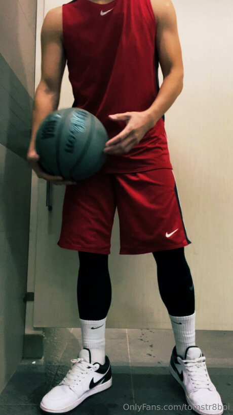 Tomstr8boi nackte galerien