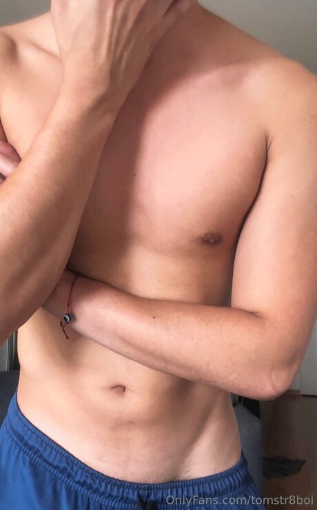 Tomstr8boi nackt sexy bilder