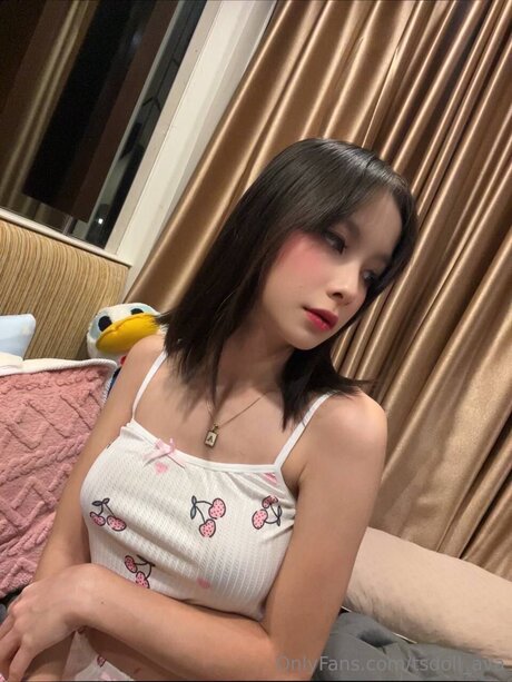 Tsdoll Ava model bild
