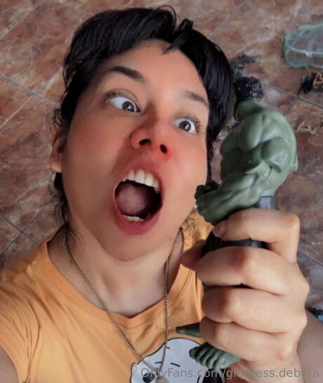 Giantess Debora hd sex bild
