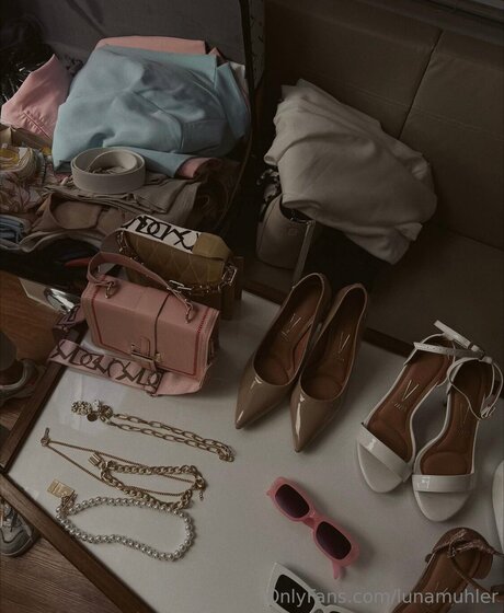 Lunamuhler kostenlose nackten galerien