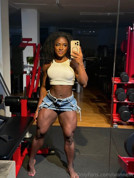 Ivonnefit schöne nacktheit galerie