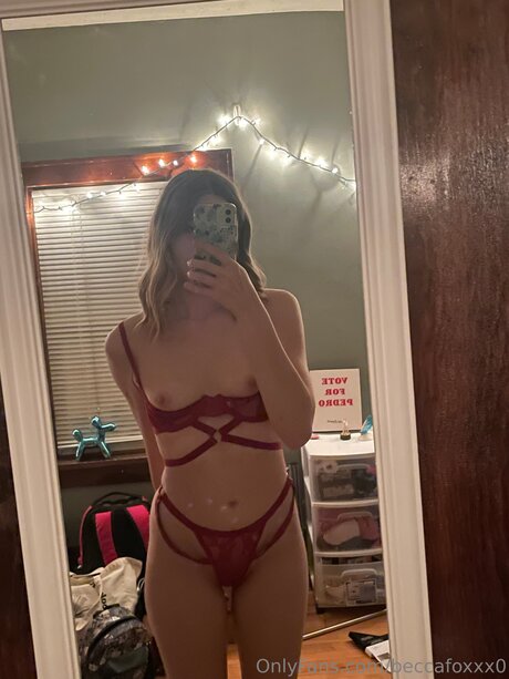 Beccafoxxx0 nacktheit heiße galerien