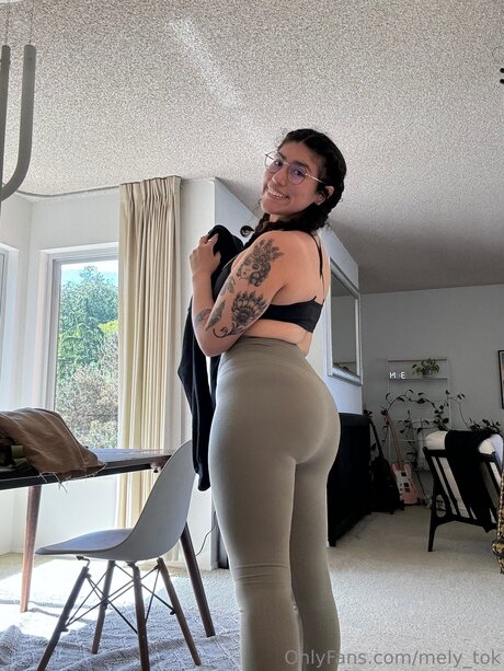 Mely Tok hd nette galerie