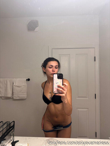 Onlyevamariexx pornografische pornostar fotos