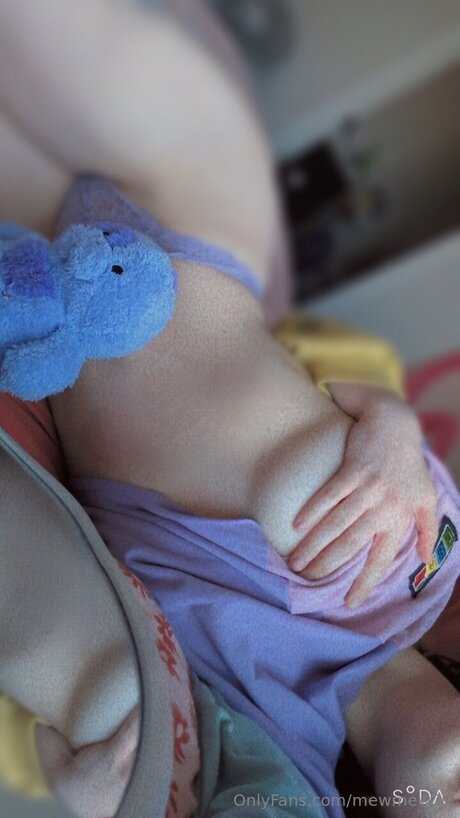 Mewmew79 erotische kunst galerien