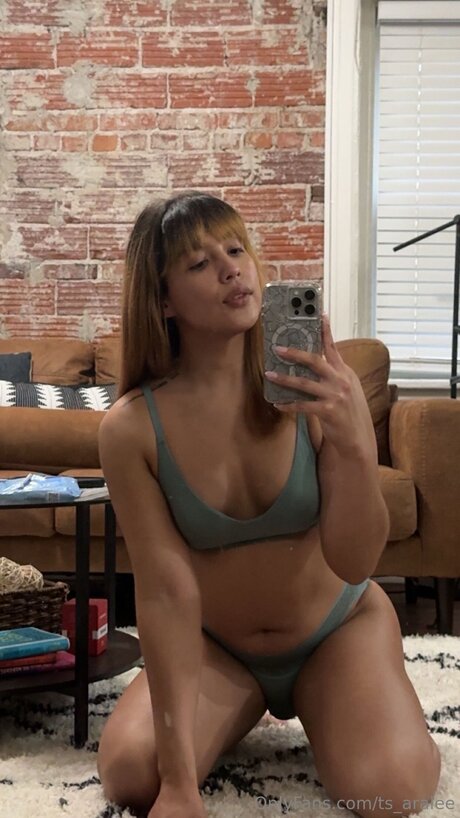 Ts Aralee sexy schöne galerie