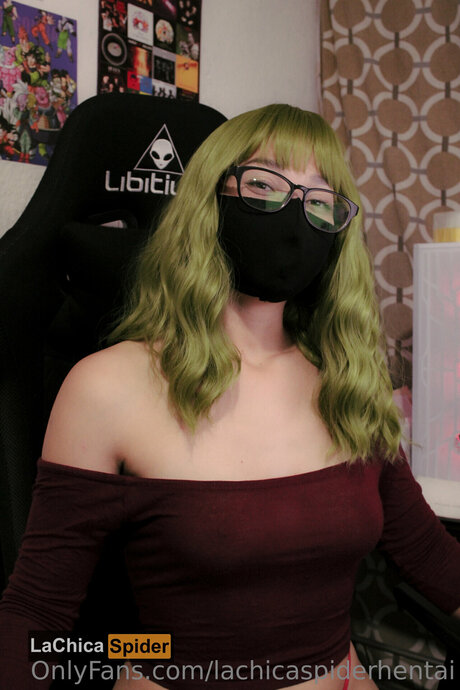 Lachicaspiderhentai hübsche nackte bilder