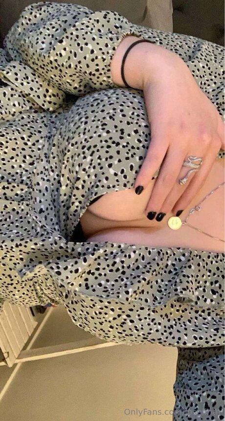 Siamthai07 model erotische bilder