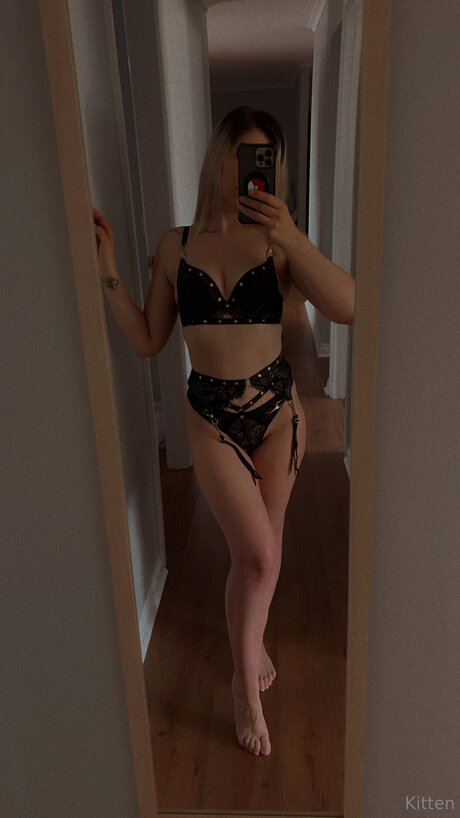 Skitzz schauspielerin schöne bild