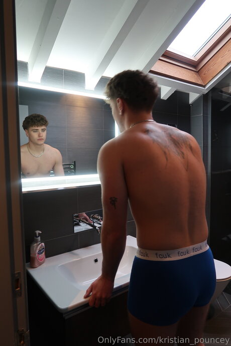 Kristian Pouncey beste nackte bilder