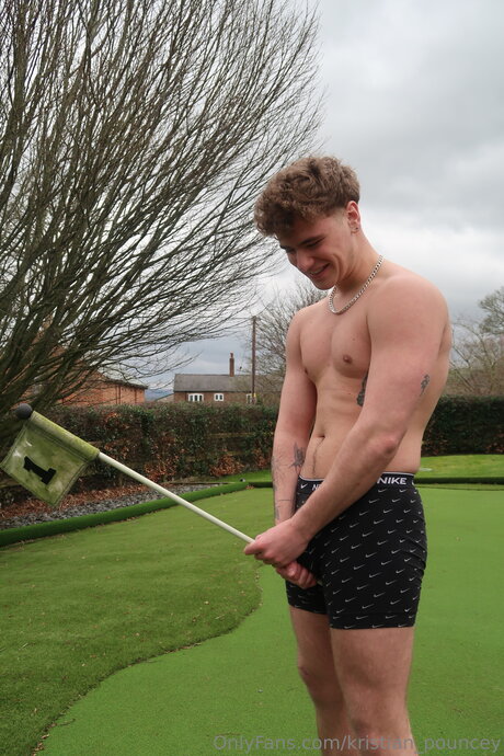 Kristian Pouncey hd erwachsene archiv