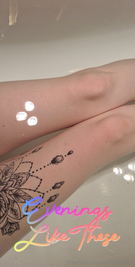 U185127015 nackte galerie