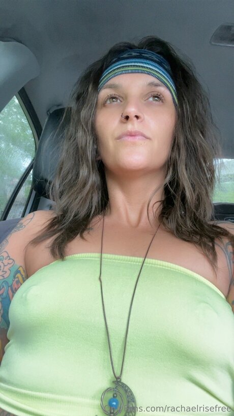 Rachaelrisefree nacktheit schöne galerien