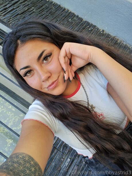 Bbyastridx porno pornostar bild