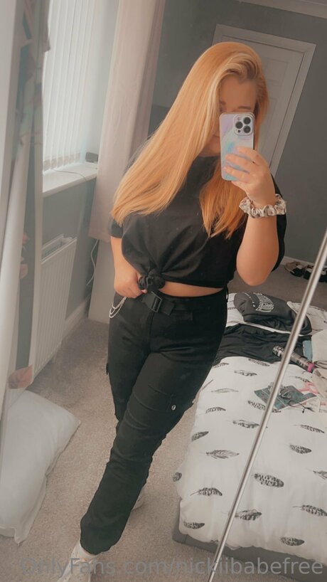 Nickiibabefree hübsche nackt galerien