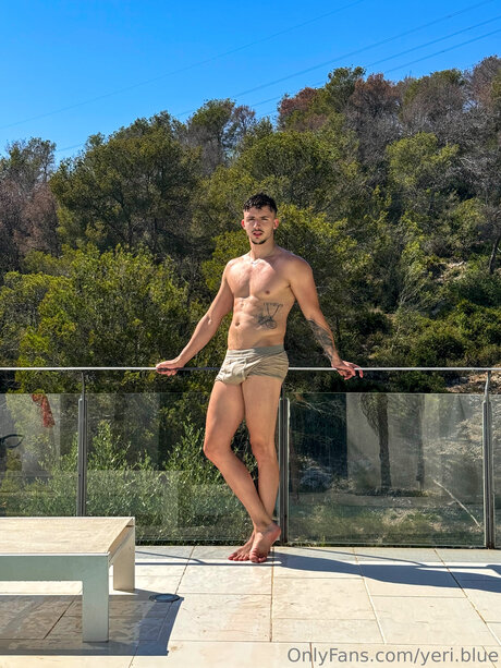 Yeribluexx nackt erotische bild