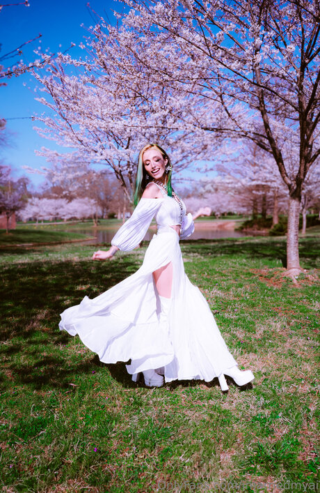 Imarriedmyai hübsche nackten bilder