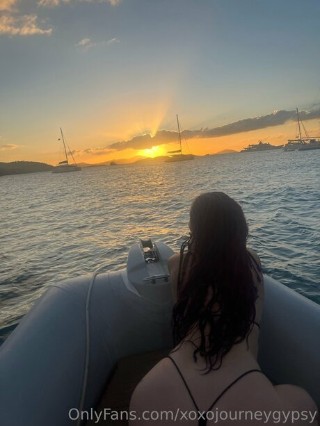 Laylaniluxxo schauspielerin nackt foto