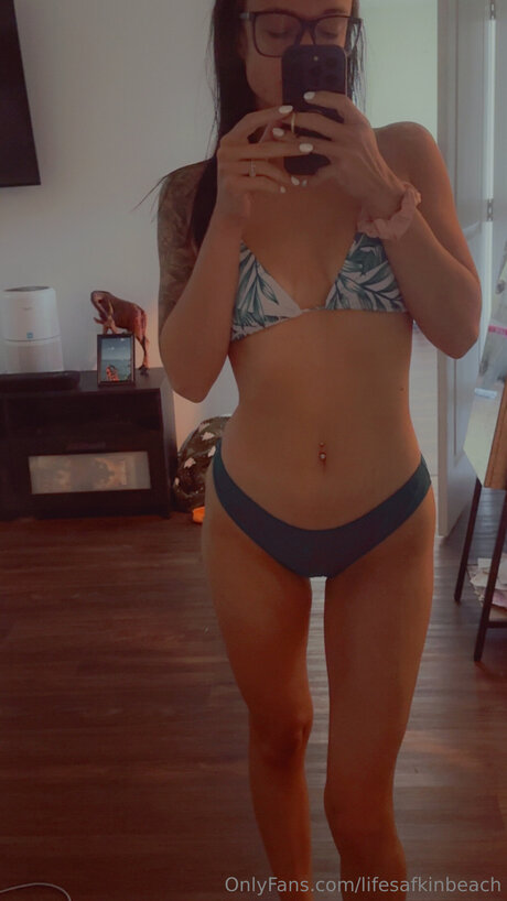 Lifesafkinbeach perfekte heiße foto