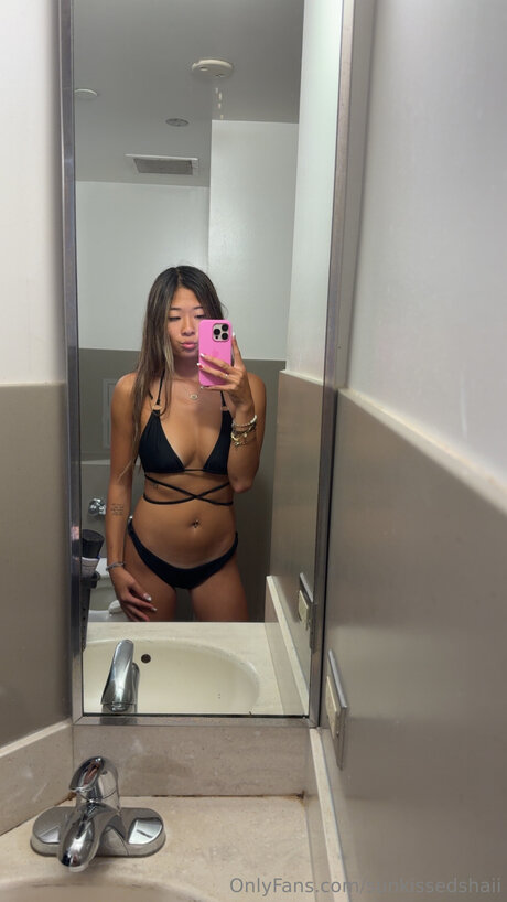 Sunkissedshaii hübsche heiße archiv